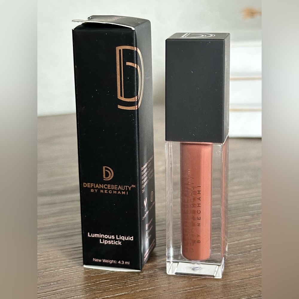 Defiance Beauty lipstick